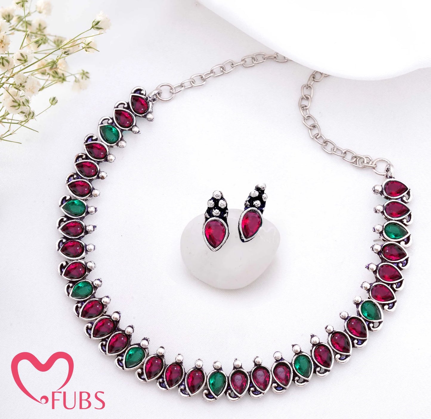 Elegant Teardrop Necklace Set